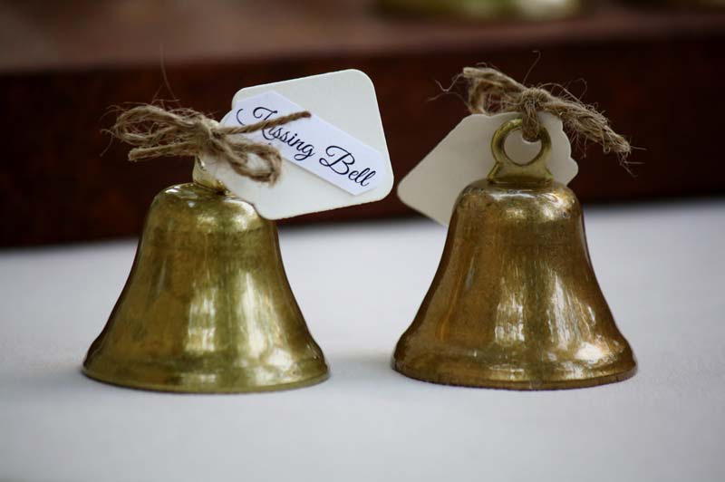 Wedding Kissing Bells